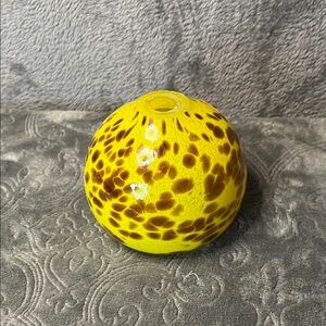 Source Unknown Yellow and Brown Speckled Glass Vase